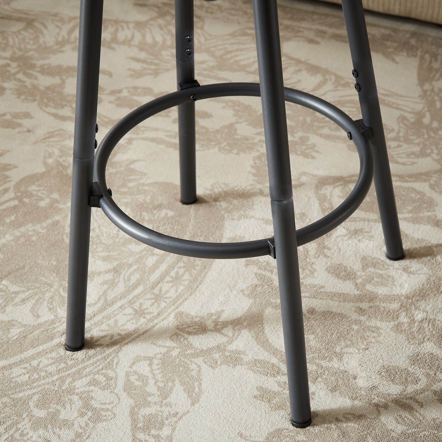 Ensemble de table de bar longue avec 3 tabourets de bar rembourrés en PU, table de bar industrielle et chaises pour table de petit-déjeuner de cuisine, salon, salle de banquet, gris rustique et noir, 63"L x 15,7"l x 37,5"H