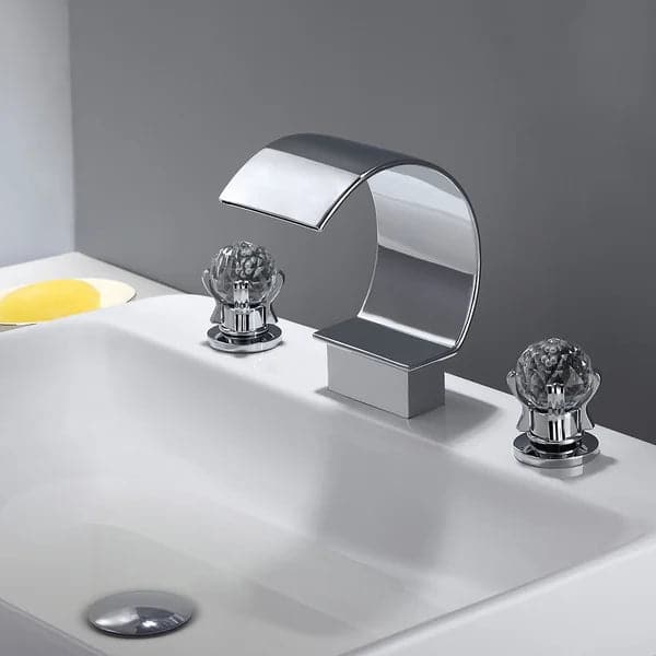 Robinet de lavabo de salle de bains largement répandu avec bec cascade chromé et 2 poignées en cristal