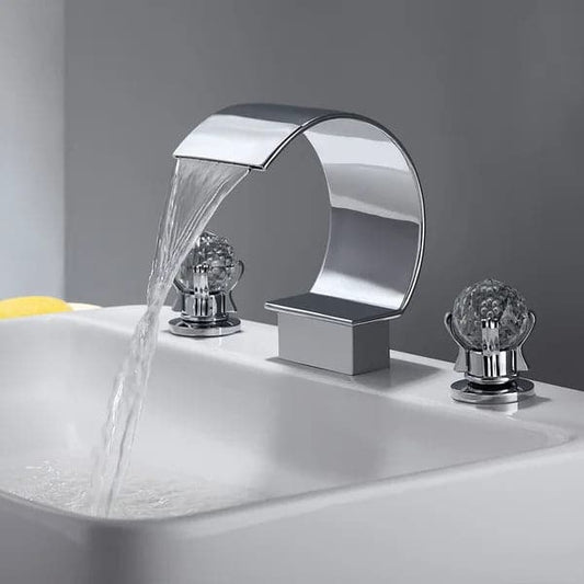 Robinet de lavabo de salle de bains largement répandu avec bec cascade chromé et 2 poignées en cristal