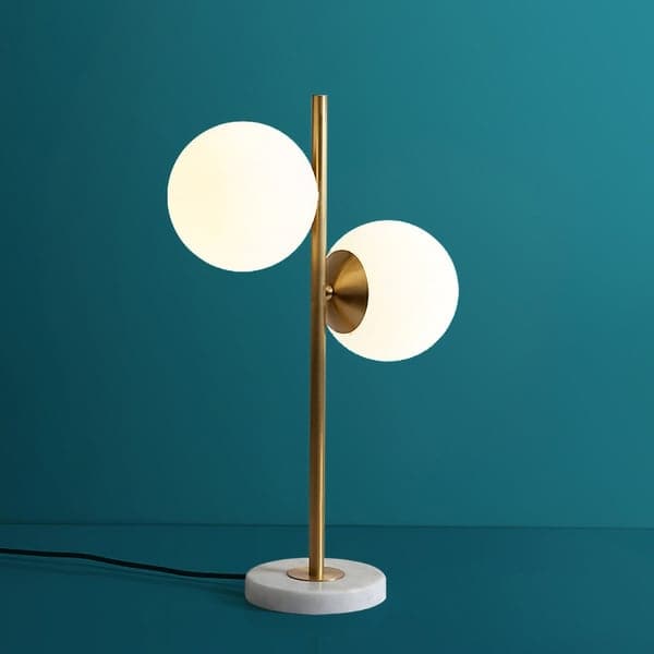 Lampe de table globe LED moderne dorée, 2 lumières, abat-jour en verre blanc, base en marbre