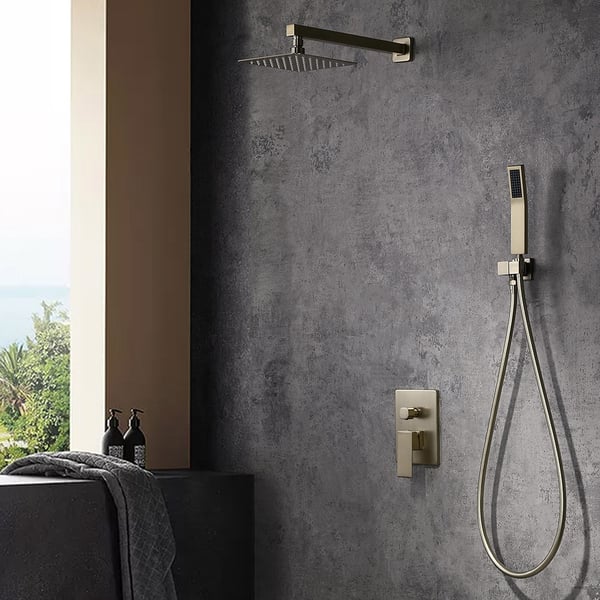 Système de douche mural moderne de 12 pouces avec valve d'équilibrage de pression de douche à main