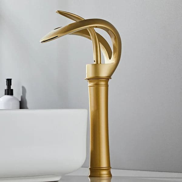 Modern Elegant Waterfall Bathroom Vessel Sink Faucet Single Handle Solid Brass in Gold