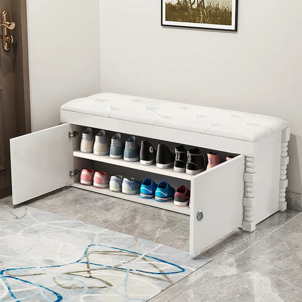 Banc d'entrée blanc avec rangement pour chaussures recouvert de cuir