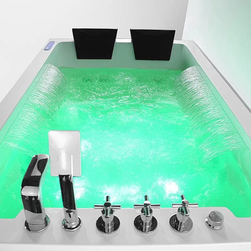 Baignoire à tablier à 3 côtés avec double cascade et massage à l'eau en acrylique à LED de 73 po