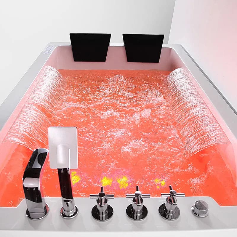 Baignoire à tablier à 3 côtés avec double cascade et massage à l'eau en acrylique à LED de 73 po