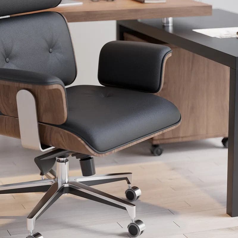 La chaise noire moderne de bureau à domicile a tapissé la taille réglable de tâche de pivot