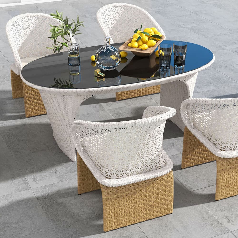 Ensemble de salle à manger pour patio extérieur, 5 pièces, table de salle à manger ovale de jardin de 63 pouces, 4 chaises en rotin, plateau en verre noir