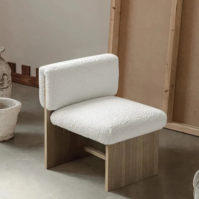 Chaise d'appoint en bois moderne blanc et naturel, rembourrage en boucle pour le salon