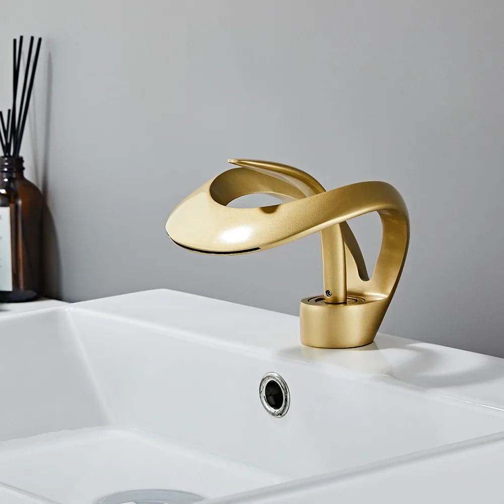 Modern Elegant Waterfall Bathroom Sink Faucet Single Handle Solid Brass in Gold#Gold